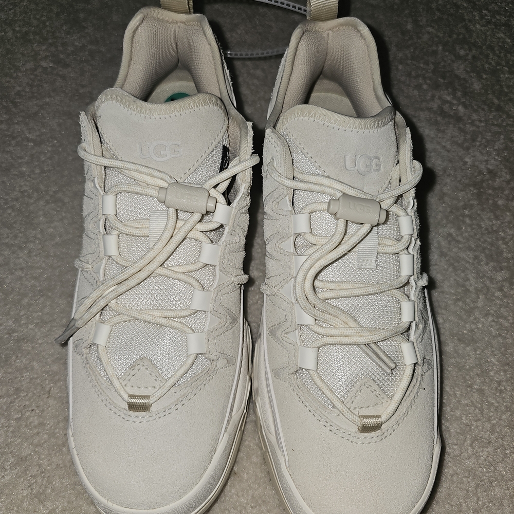UGG Cap Trail Beige  Sneakers